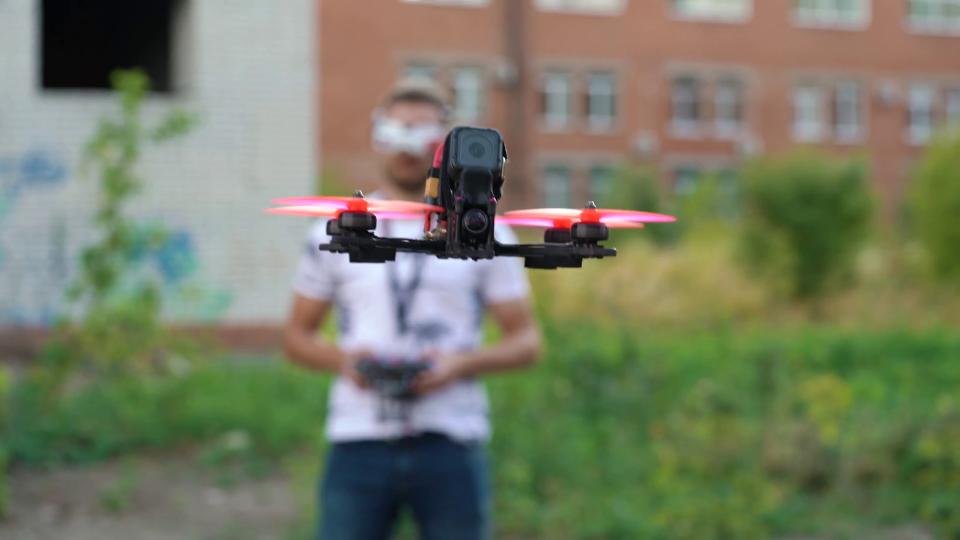 ¿Qué es un dron FPV?